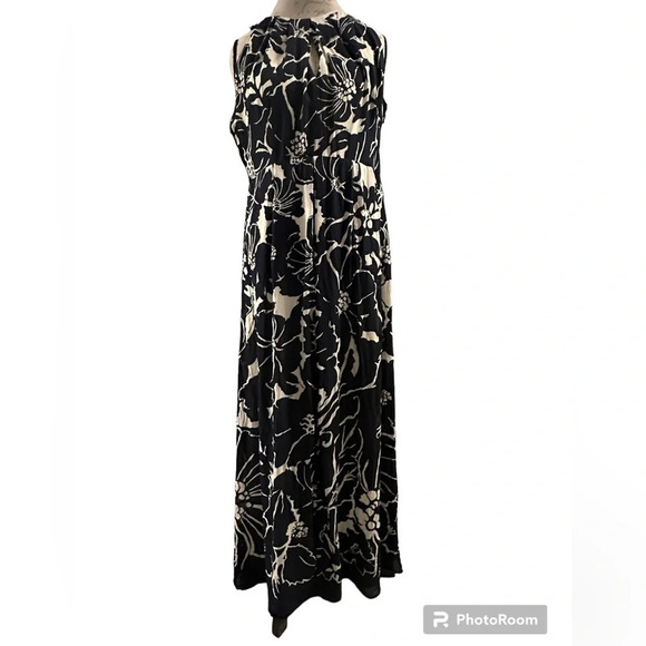 black casual dress with sleeves Alice Long Sleeve Dress main image 1